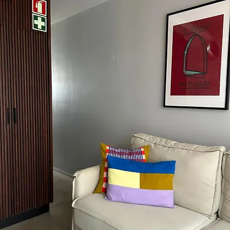 Modern Loft In Alcantara Near Lx Factory * Лиссабон